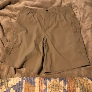 Magellan shorts